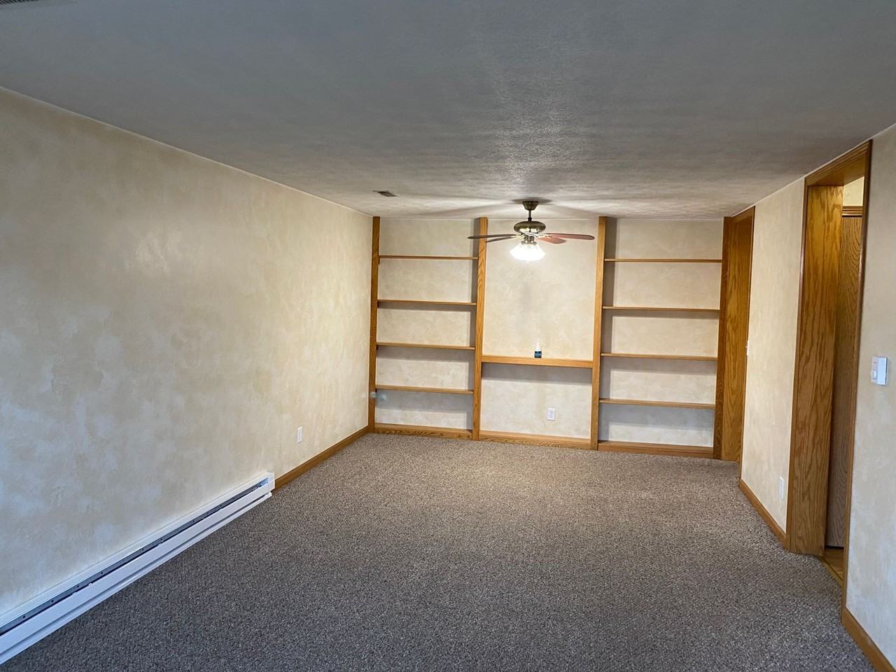 8 Meadowview Ter - Photo 2 of 9