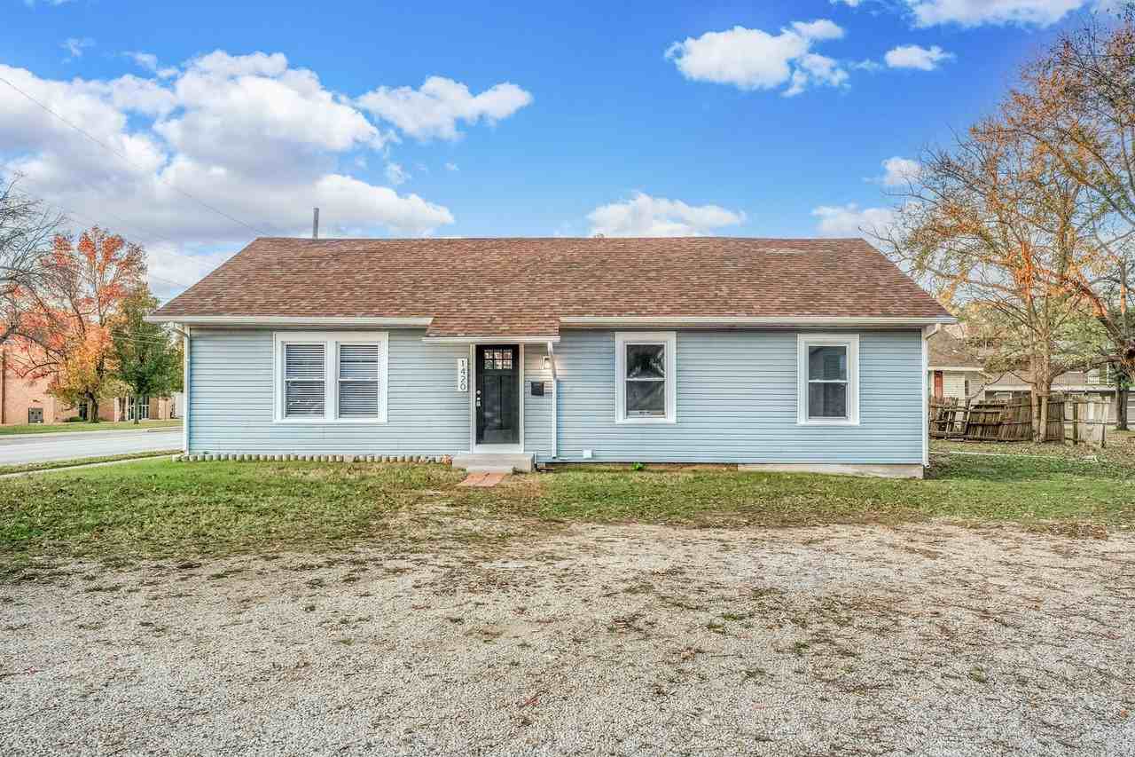 1420 S Campbell Ave - Photo 2 of 19