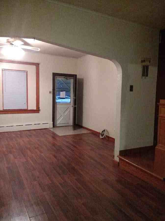 223 E Abbott St #NA - Photo 2 of 20