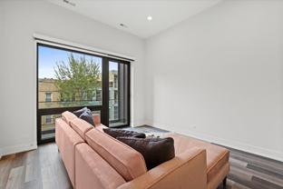 2317 N Clark St #301 - Photo 1 of 1