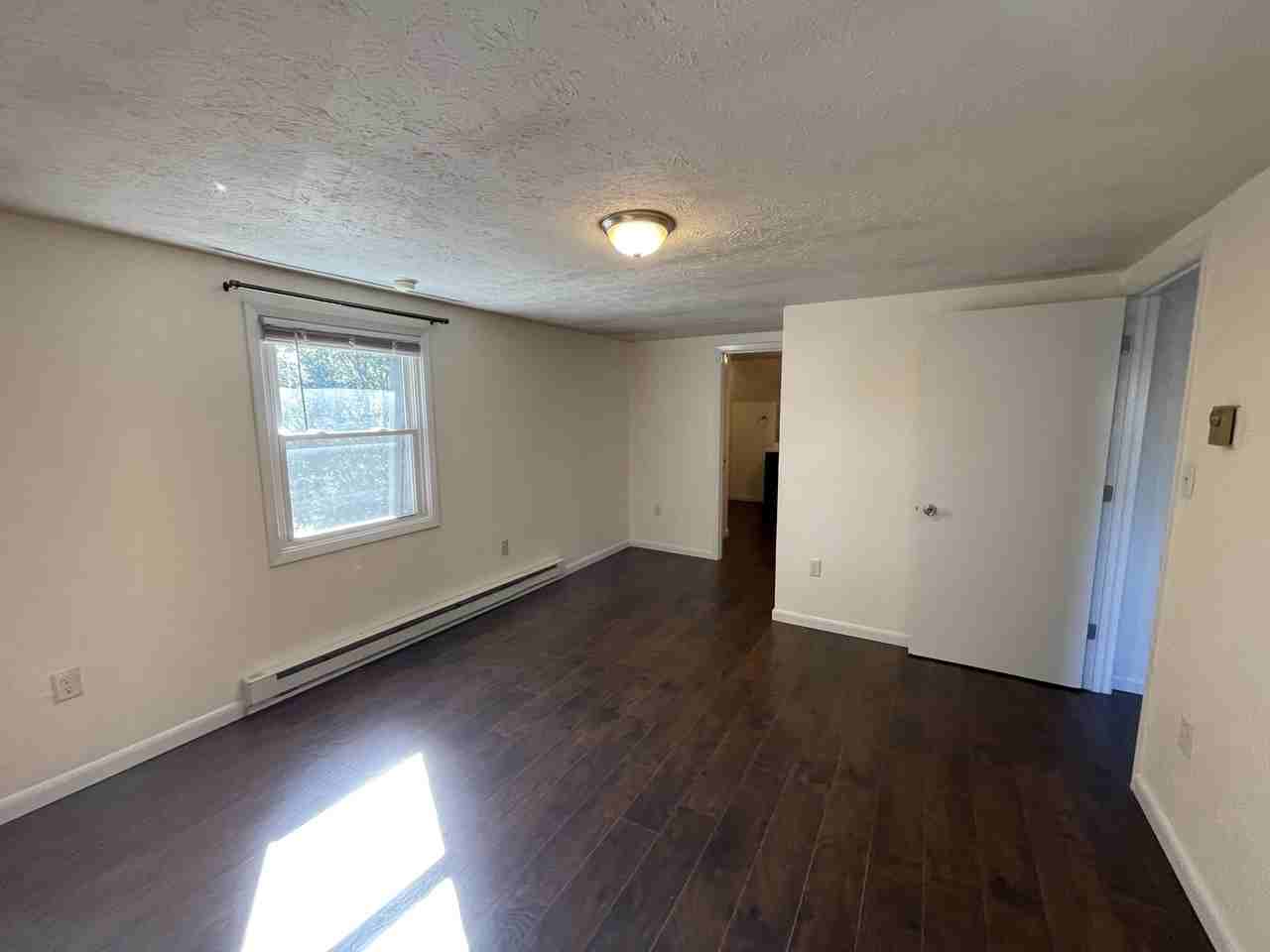 712 West 6th Street #4 - Photo 3 of 11