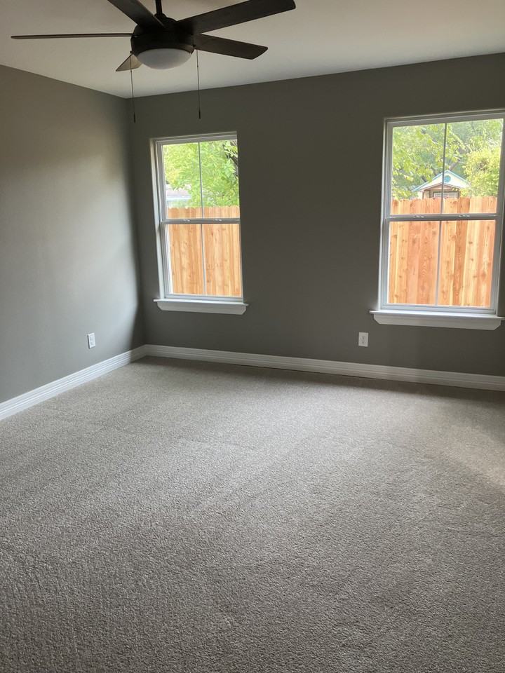 523 N Weaver St #NA - Photo 4 of 18