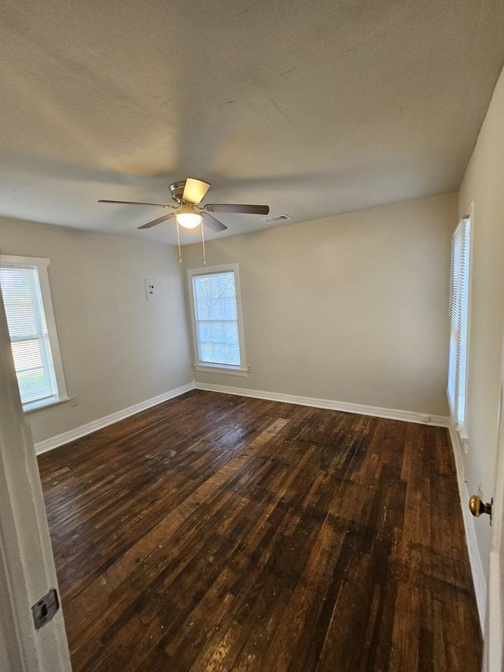 5036 Locke Ave #NA - Photo 6 of 7