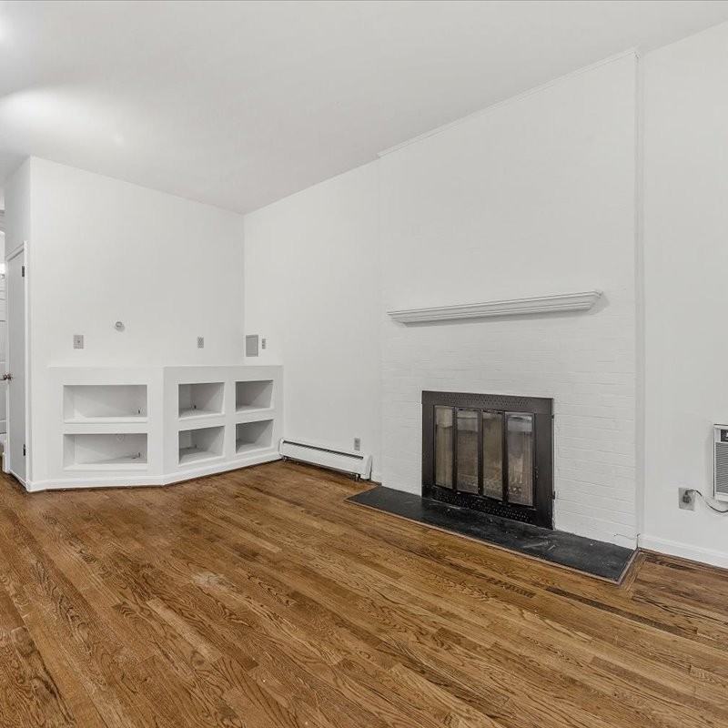 6342 Walnut St #A - Photo 5 of 20