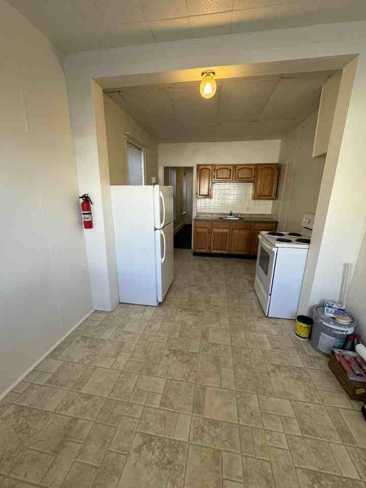 341 Hollenbach St - Photo 2 of 8