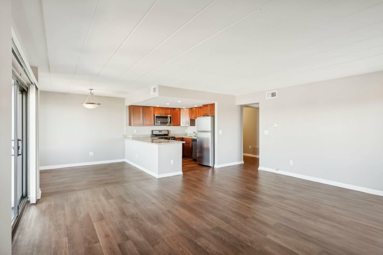 Grandview Pointe Apartments - Photo 2 of 40