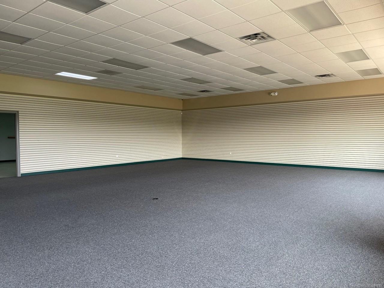 2250 W-32 - Photo 4 of 15