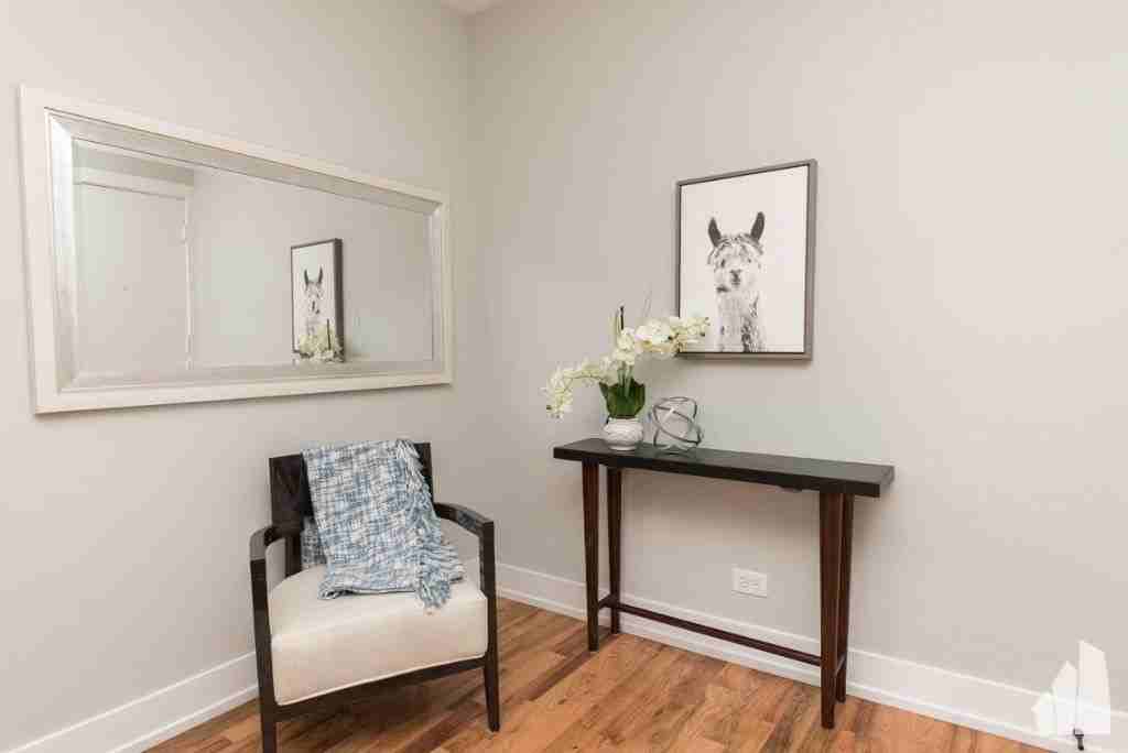 2900 N Mildred Ave #2910X2 - Photo 3 of 8