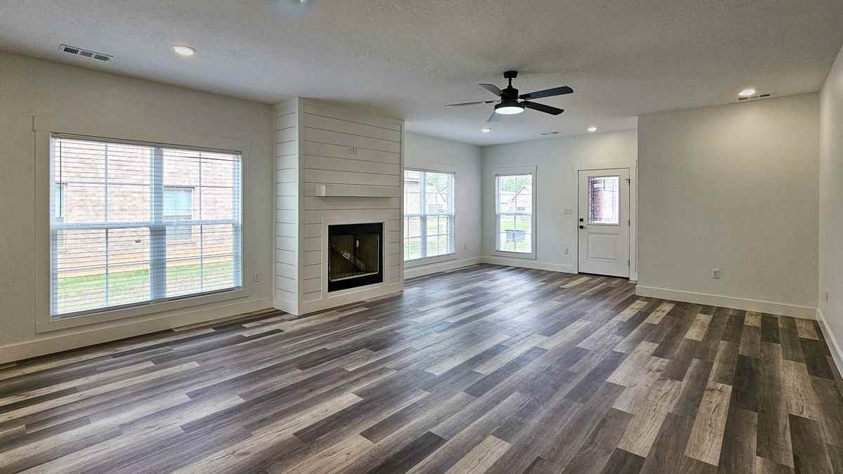 4009 Stoke Dr - Photo 2 of 16