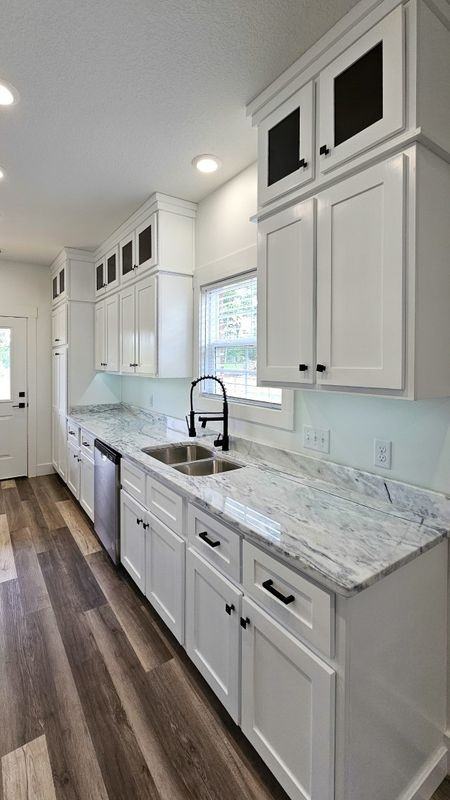 4009 Stoke Dr - Photo 7 of 16