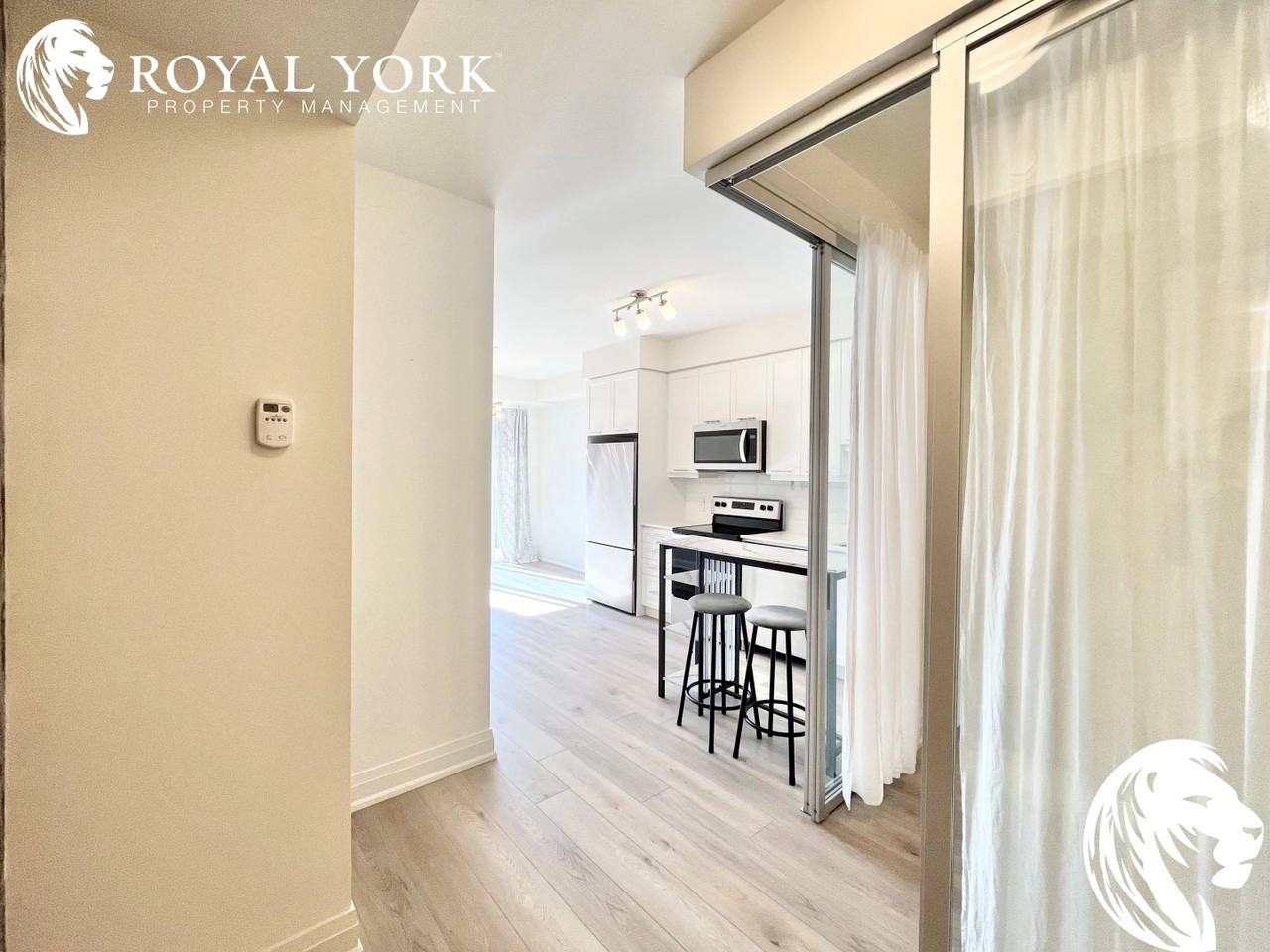 312-385 Winston Road, Grimsby, Ontario L3M 0J3 - Photo 3 of 17