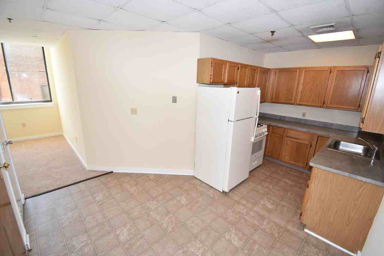 Fallview Apartments - B - Photo 2 of 7