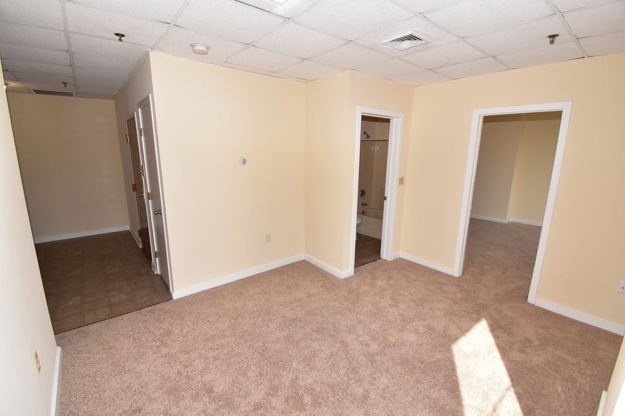 Fallview Apartments - B - Photo 5 of 7