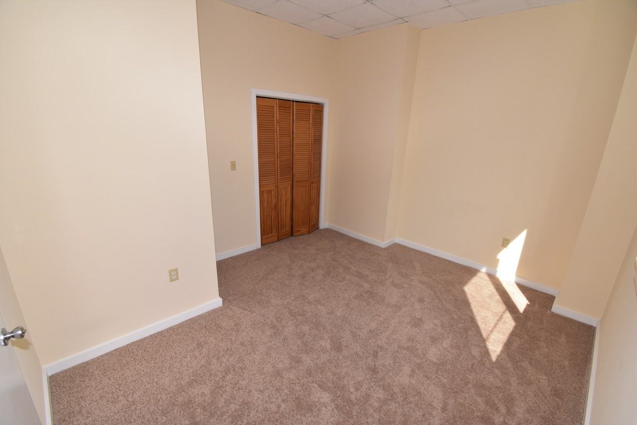 Fallview Apartments - B - Photo 6 of 7