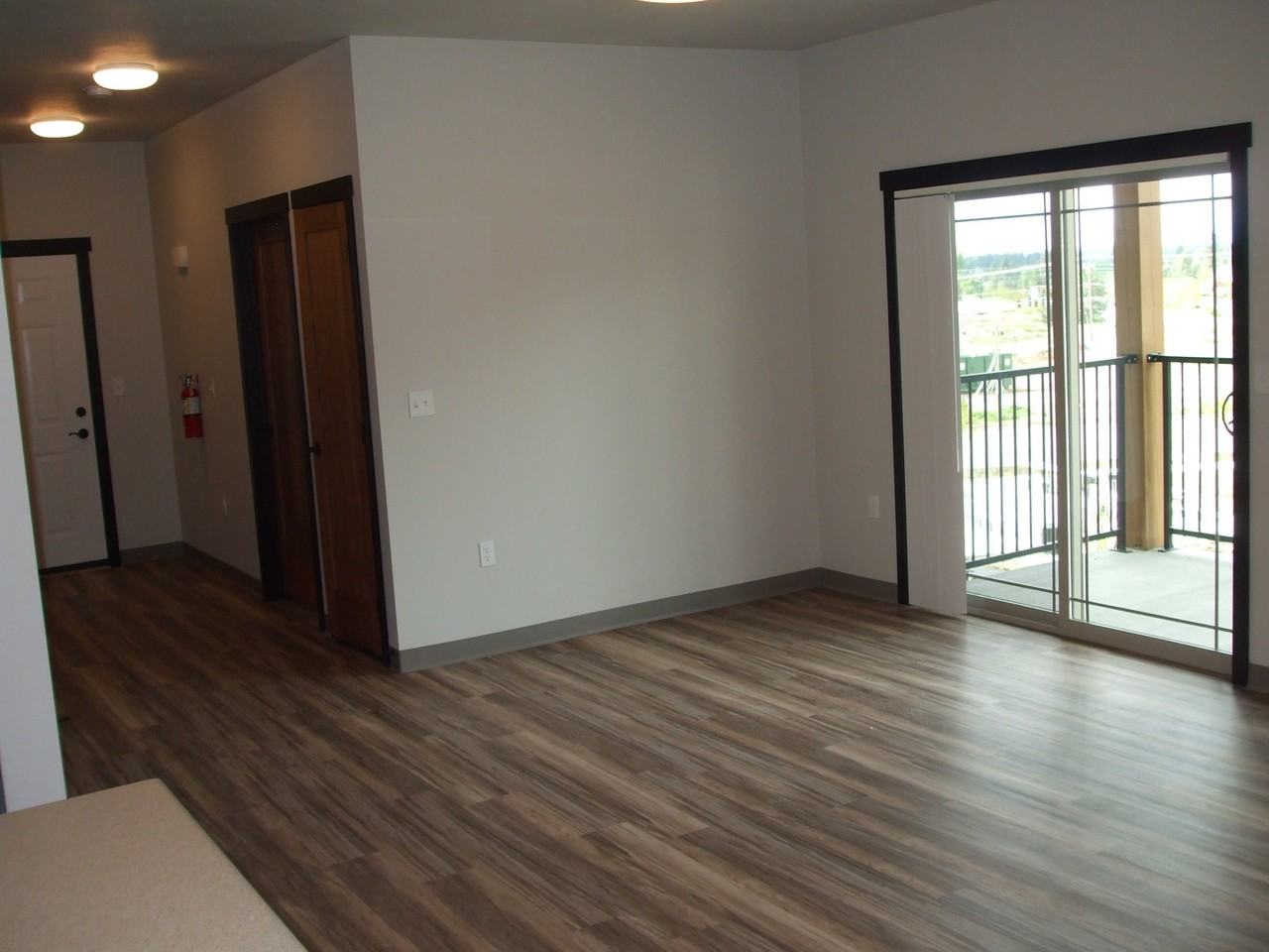 Palouse Prairie Apts - Photo 6 of 17
