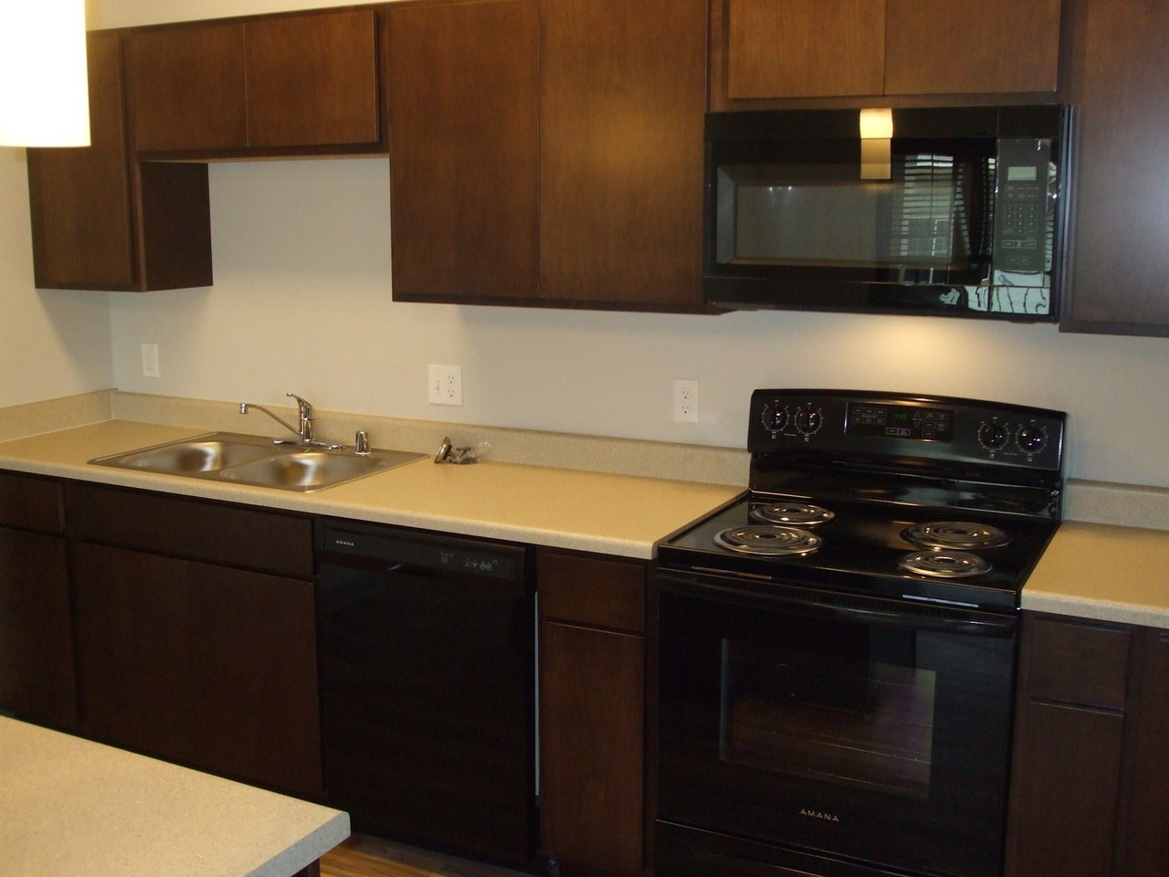 Palouse Prairie Apts - Photo 3 of 17