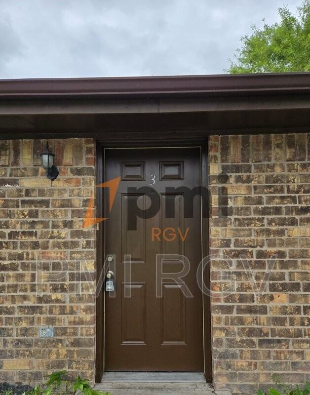 2912 N 29th Ln #1 - Photo 2 of 16
