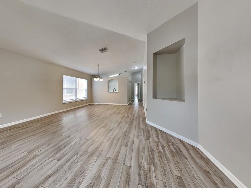 12725 Adventure Dr - Photo 6 of 16