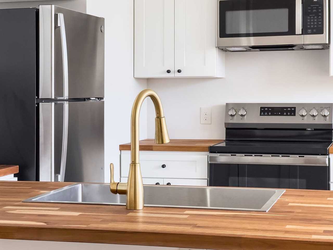 510 S College St. - Photo 4 of 50