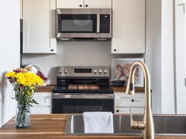 featured image of 510 S College St