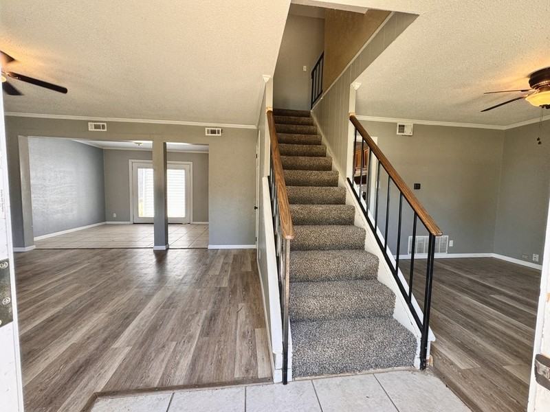 1516 Douglas Dr - Photo 3 of 25