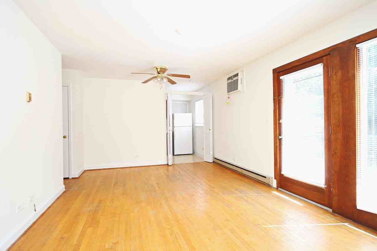 2114 Ivy Rd - Photo 2 of 21