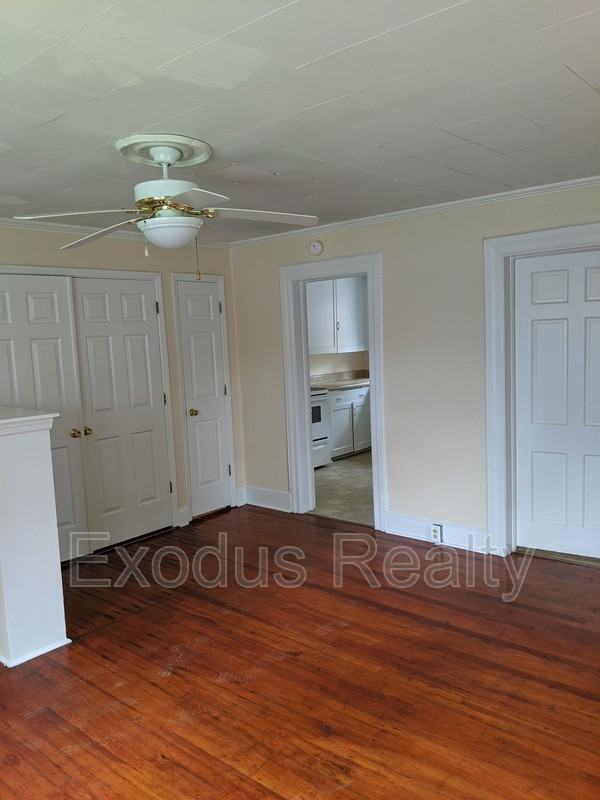 312 Bracken St #A - Photo 2 of 18