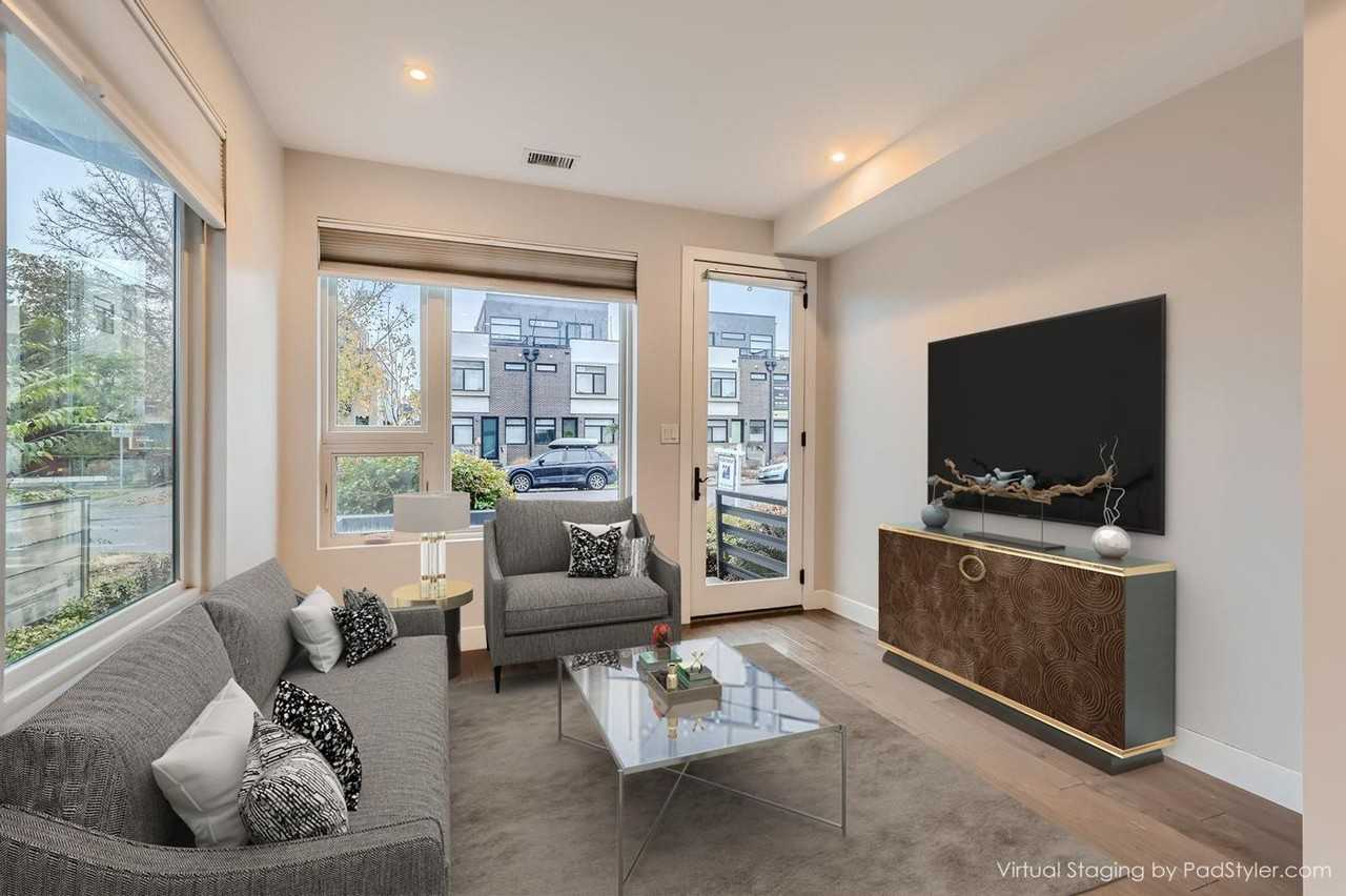 3811 N Franklin St - Photo 2 of 25