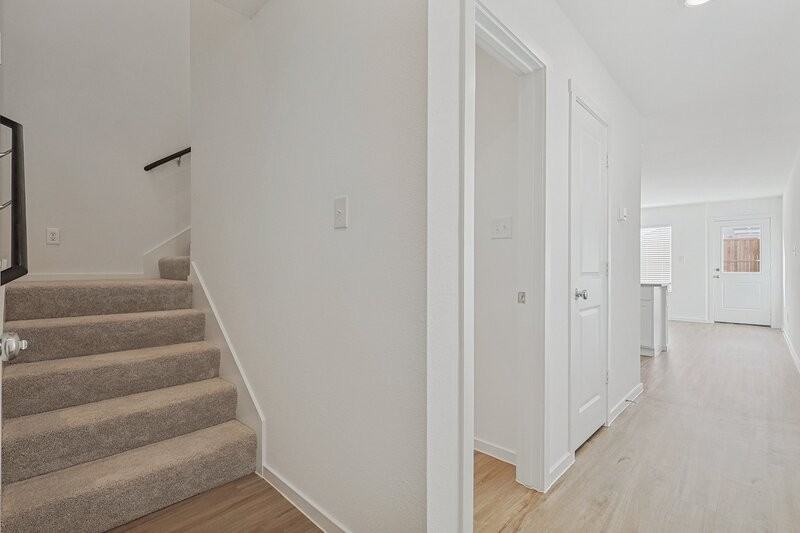 4217 Belmont Dr - Photo 3 of 18