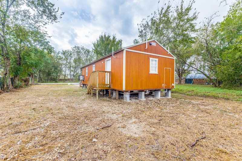 427 Pennsylvania Street - Photo 4 of 15