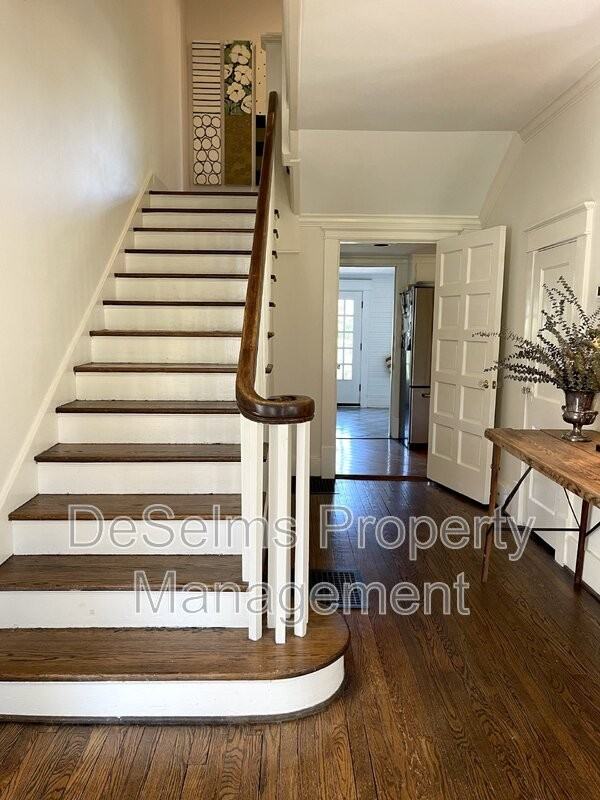 704 Timber Ln - Photo 2 of 26