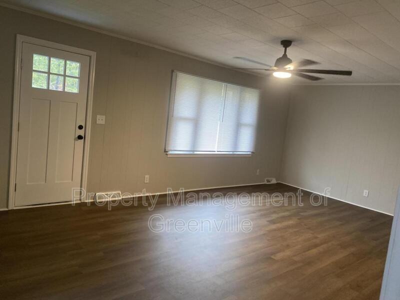 549 State Rd S - Photo 7 of 19