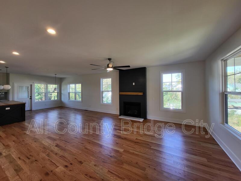 3 Martin Row - Photo 3 of 29