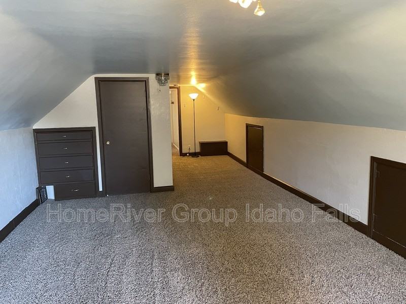 326 North Ridge Avenue #B - Photo 5 of 30