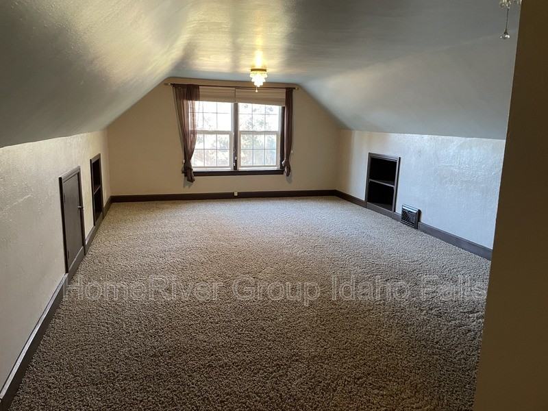 326 North Ridge Avenue #B - Photo 6 of 30