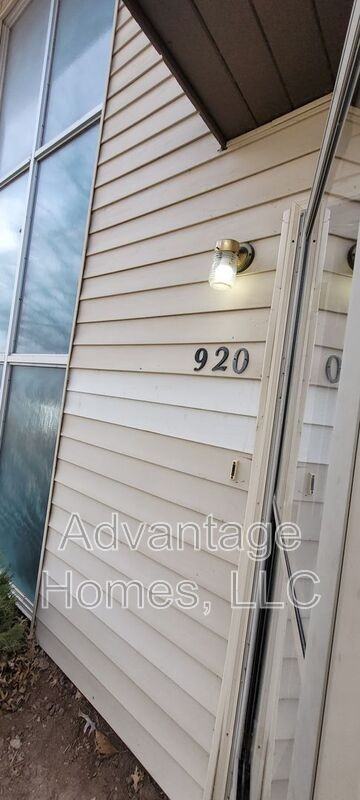 920 N 71st St - Photo 2 of 24