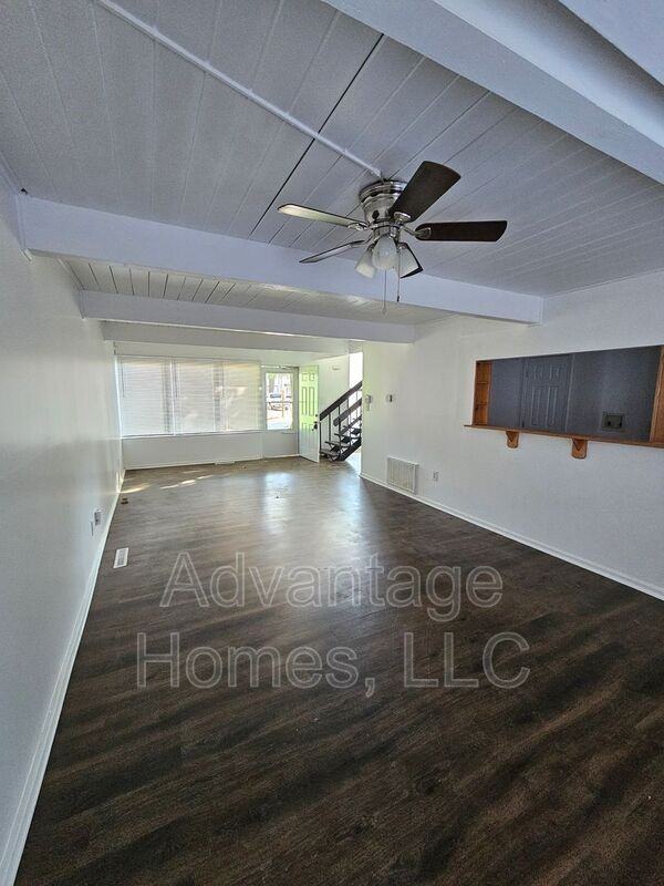 920 N 71st St - Photo 5 of 24