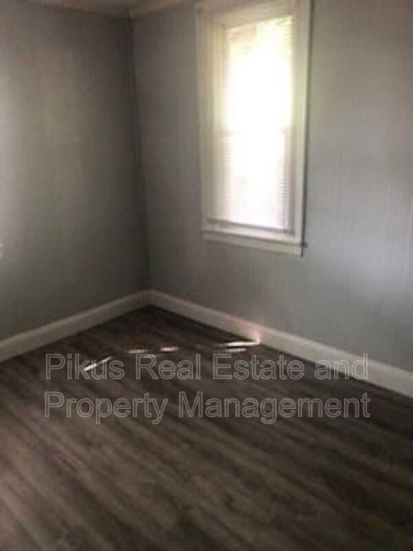 1457 Honodle Ave - Photo 5 of 6