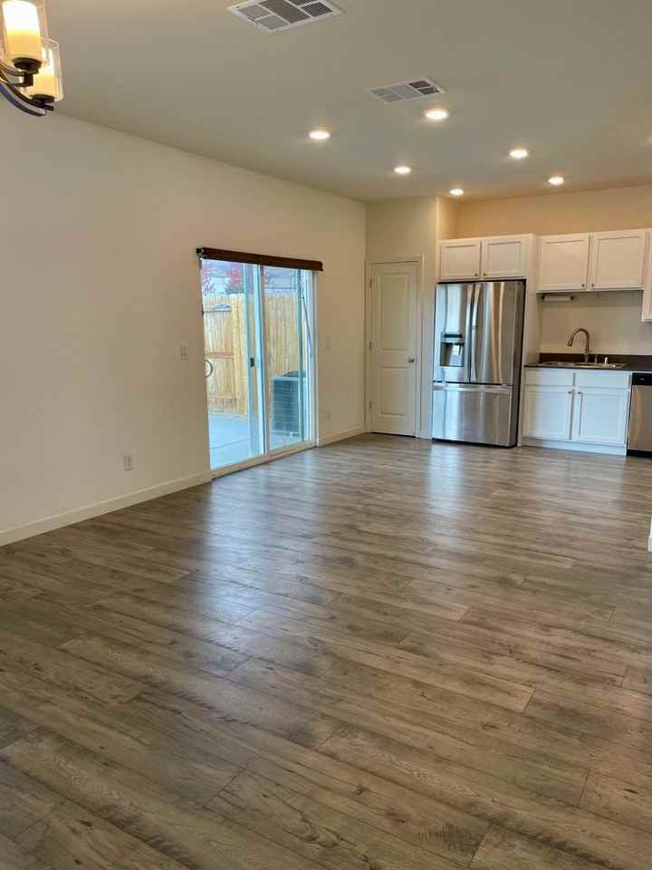 8708 Scenic Sky Dr - Photo 7 of 35