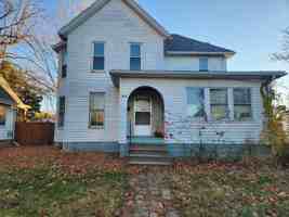 featured image of 916 12th Ave