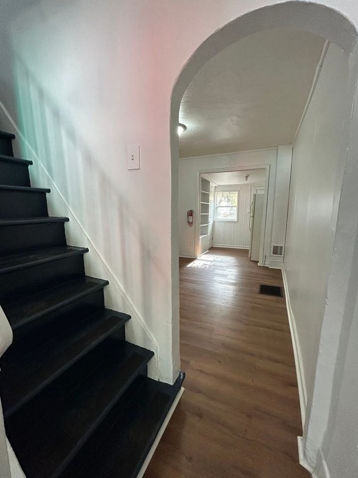 315 Federal St - Photo 4 of 15