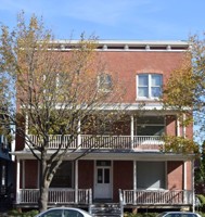 featured image of 624 S Clinton St