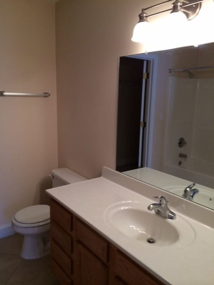 Kensington Court - Photo 7 of 19