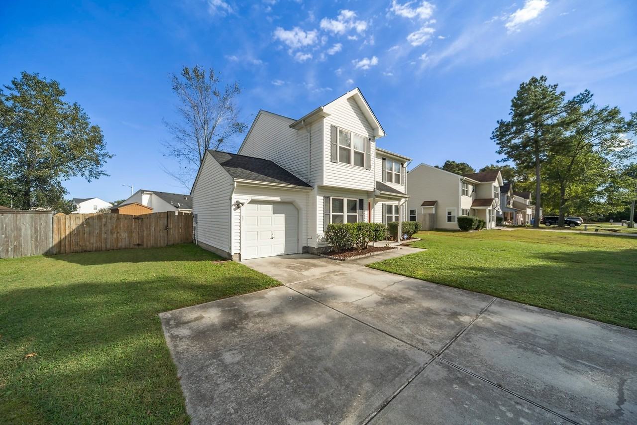 219 Gruen St - Photo 3 of 29