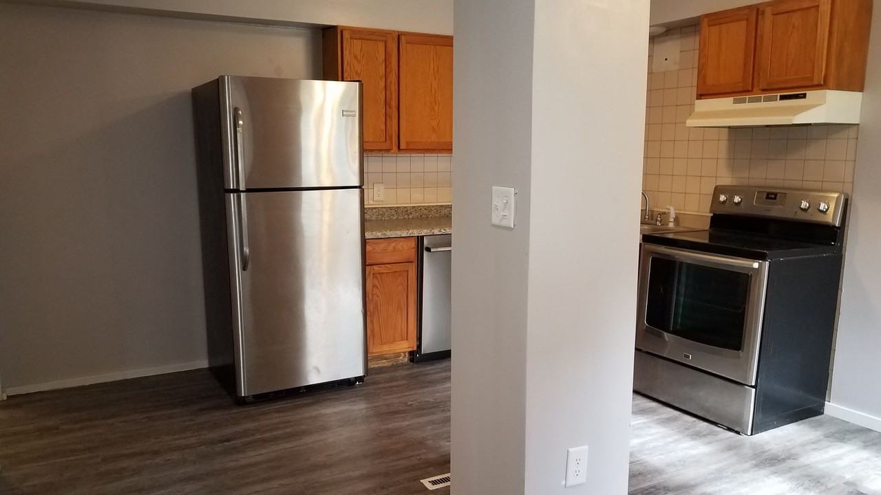 626 7th Avenue - Photo 4 of 28