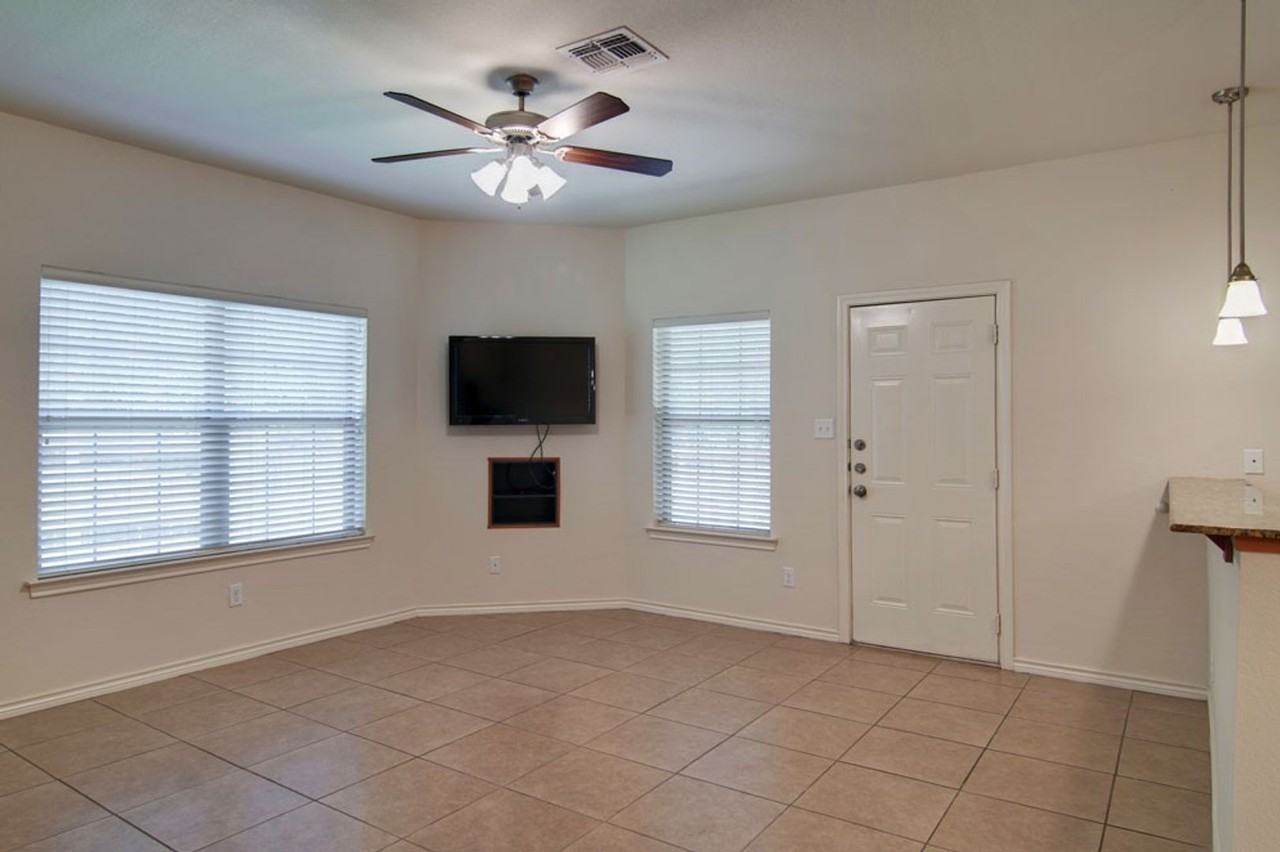 4456 Reveille Rd - Photo 4 of 20