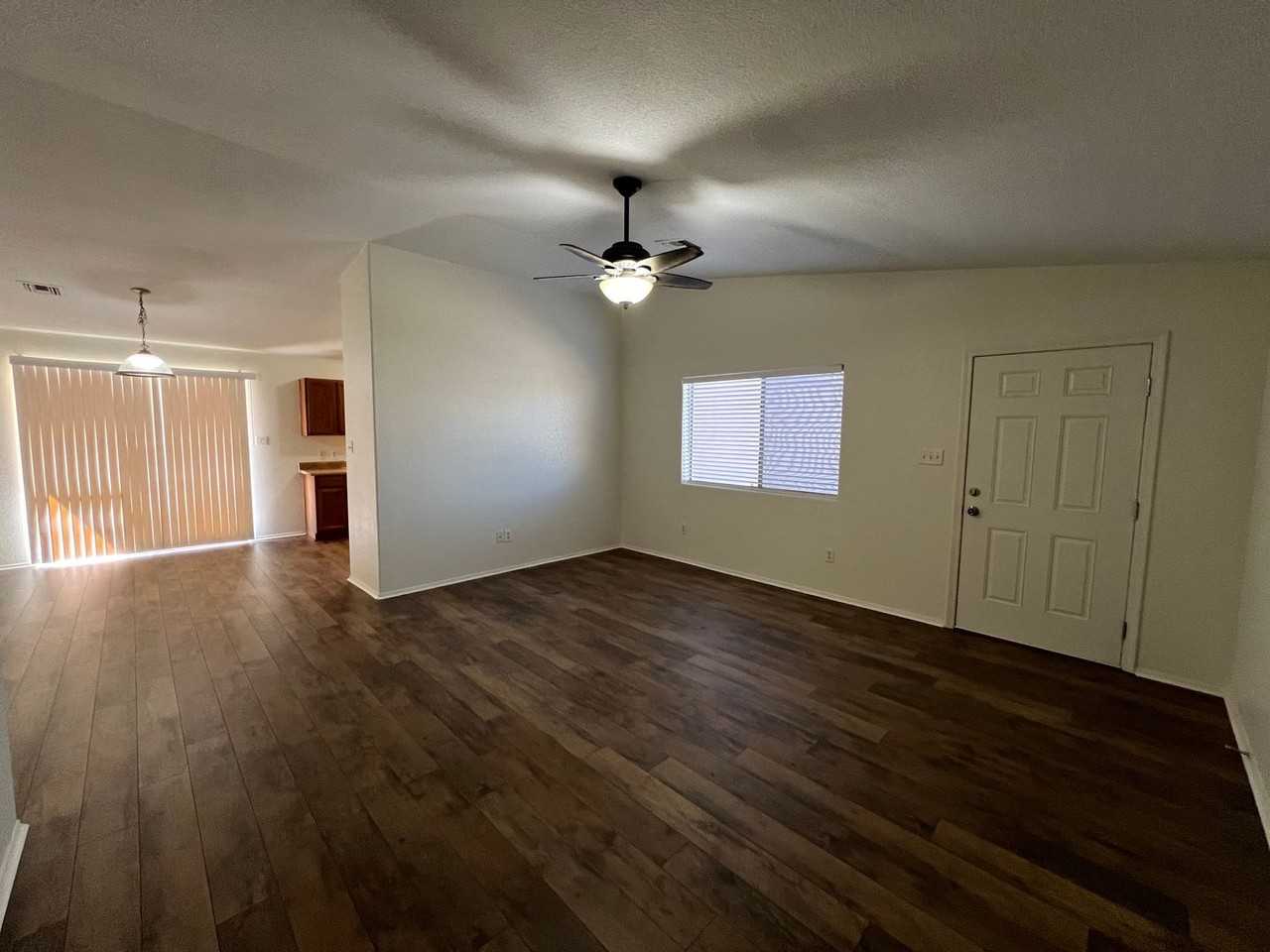10331 S Monsoon Ave - Photo 4 of 26