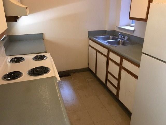 230 Buckthorn St - Photo 3 of 7