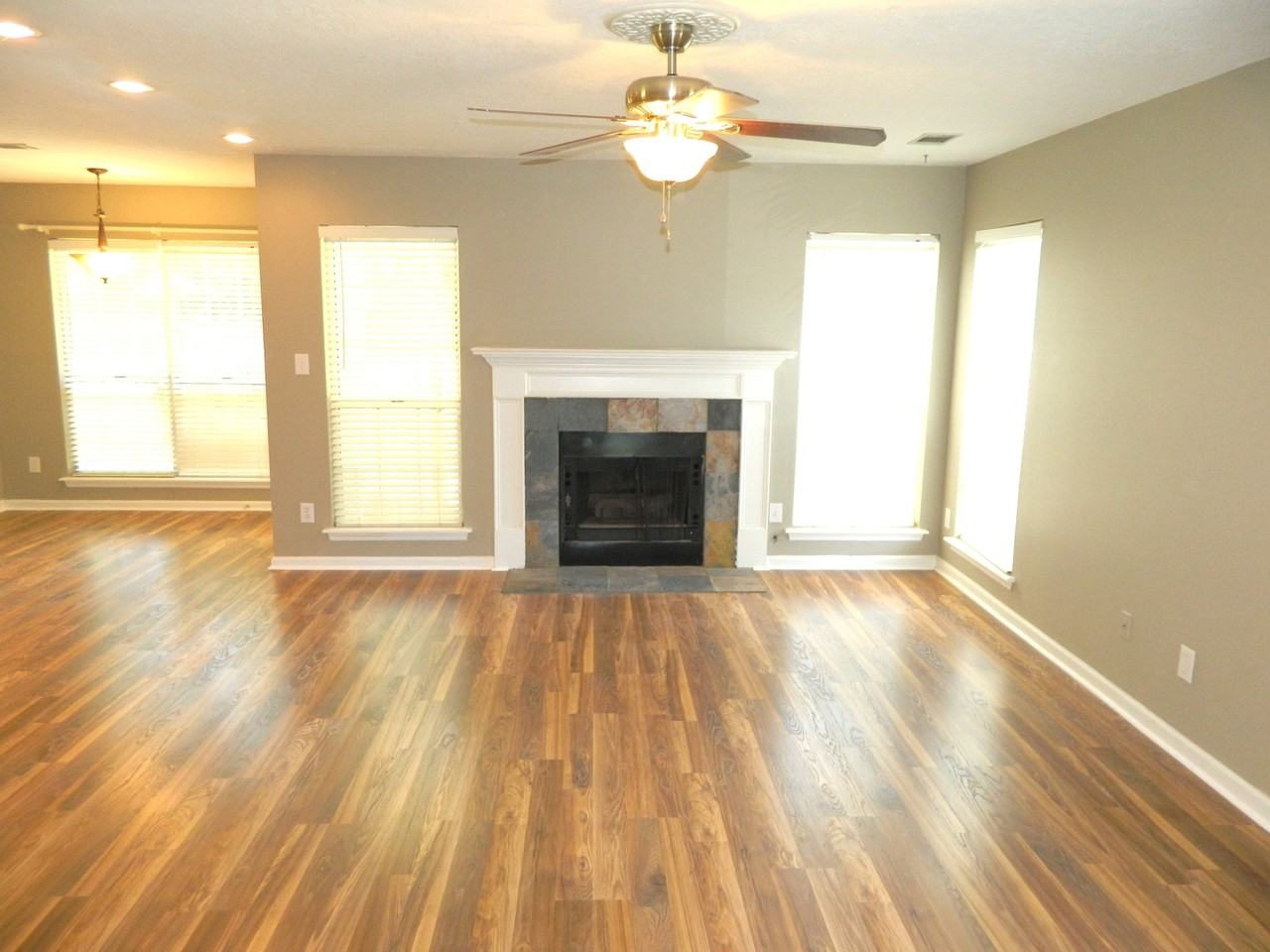 4155 Hound Ct - Photo 6 of 31