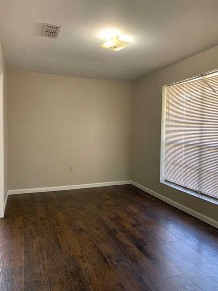 16538 Patton Ave - Photo 2 of 14